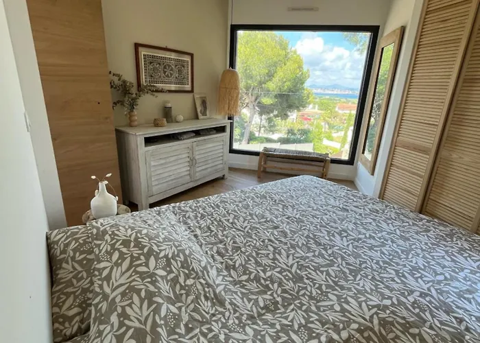 Uvea Villa Saint Aygulf